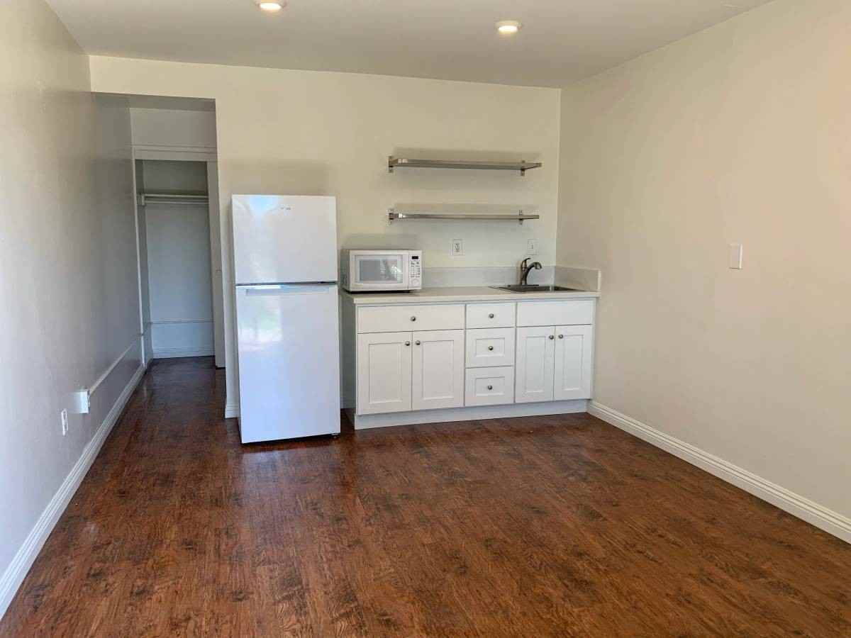 2300 Delaware St #3B