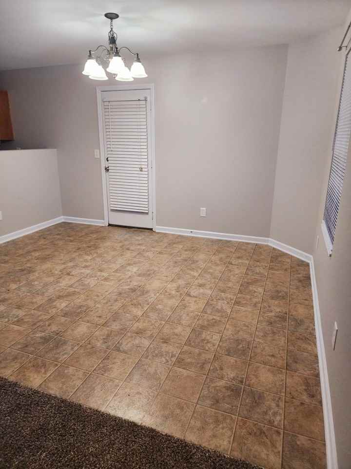 143 Dormont Dr Ne - Photo 2 of 19