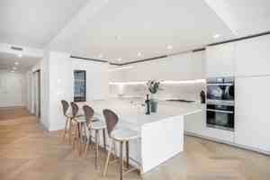 featured image of Beach Ave & Howe St ##4703