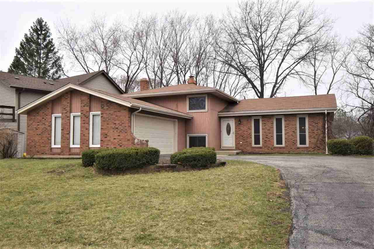 1300 Oak Hill Rd - Photo 2 of 17