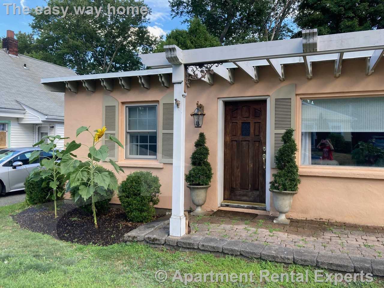 33 Mokema Ave - Photo 2 of 16