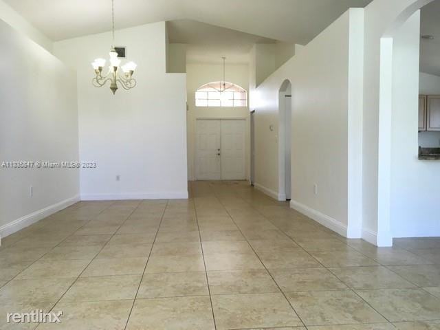 17491 Sw 33rd St - Photo 2 of 7