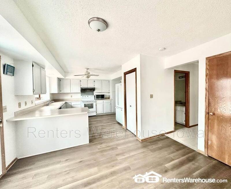 2048 Walnut St - Photo 3 of 30