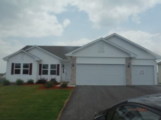 712 Ashleigh Ln - Photo 3 of 17