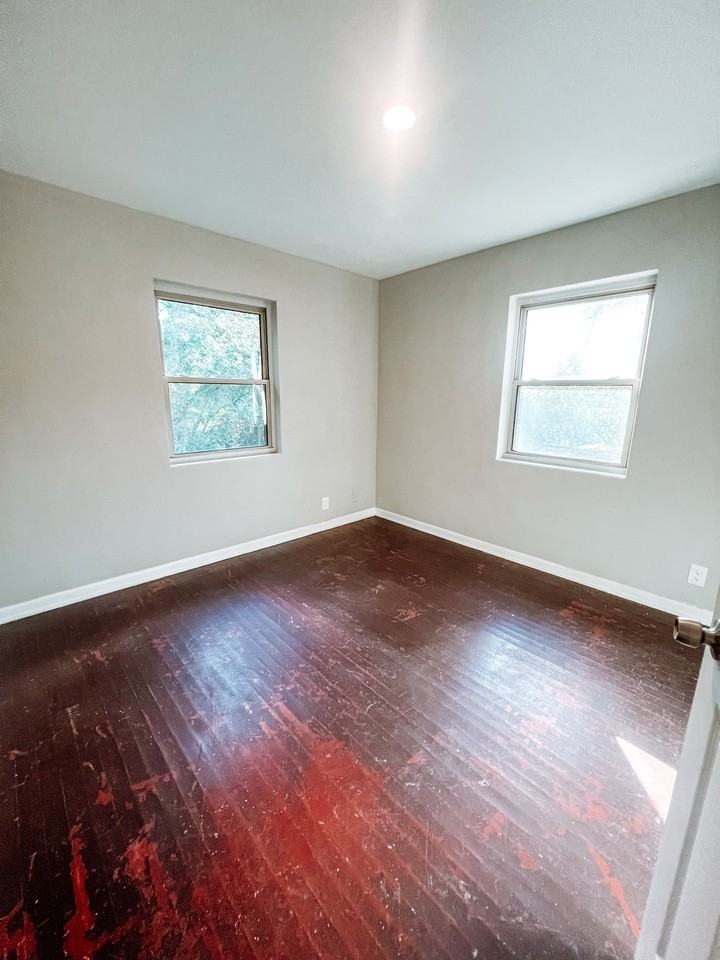 4922 Mississippi Ct - Photo 2 of 10