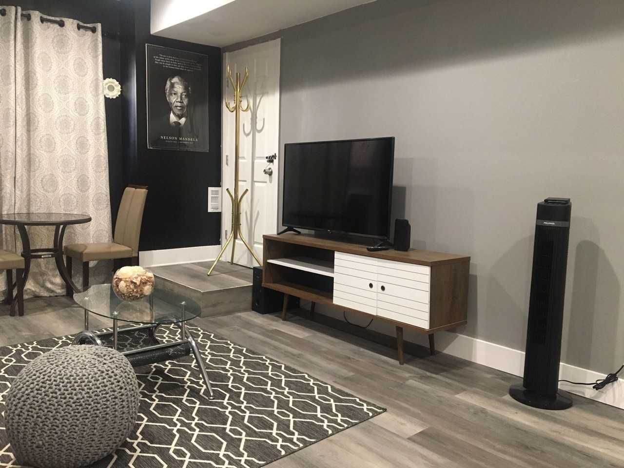 4438 Swan Avenue - Photo 2 of 29