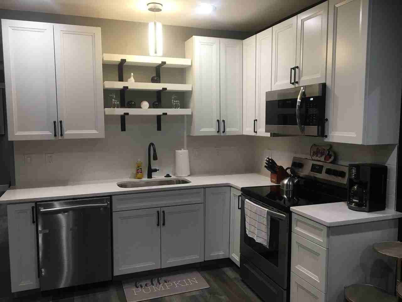 4438 Swan Avenue - Photo 3 of 29