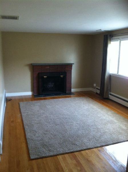 263 Bridge St - Photo 3 of 3