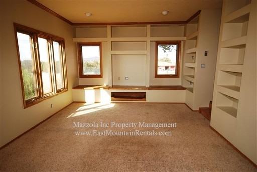 35 Torries Pine Rd - Photo 2 of 16