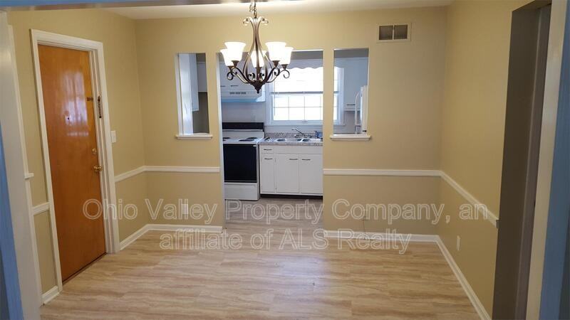 1938 Gardiner Ln - Photo 3 of 8