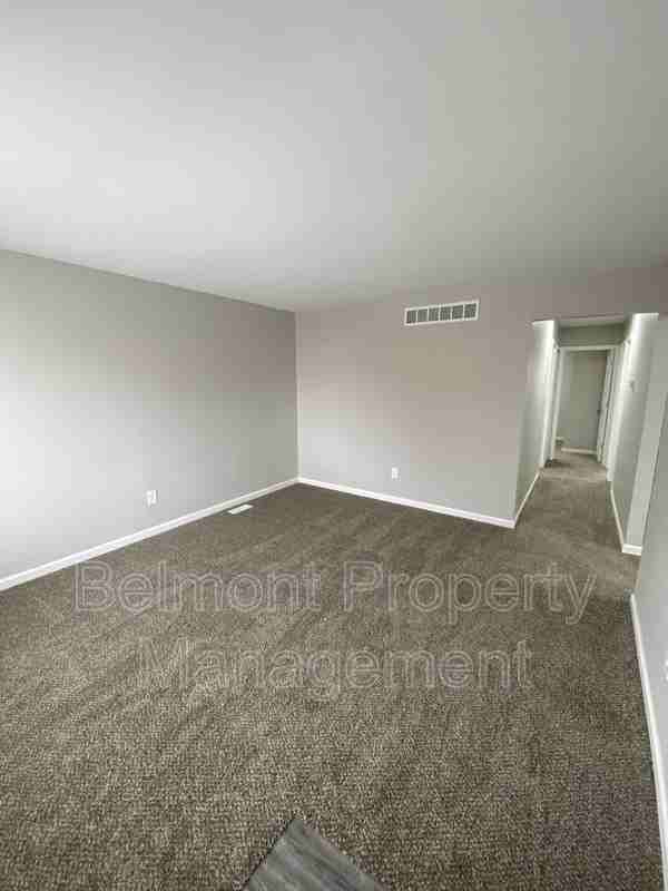 11020 Hupp Ave - Photo 2 of 11