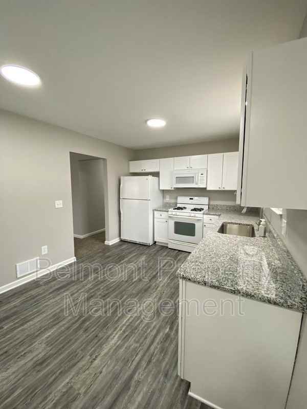 11020 Hupp Ave - Photo 6 of 11