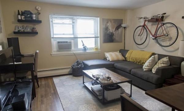 85 Chestnut St #1 - Photo 2 of 4