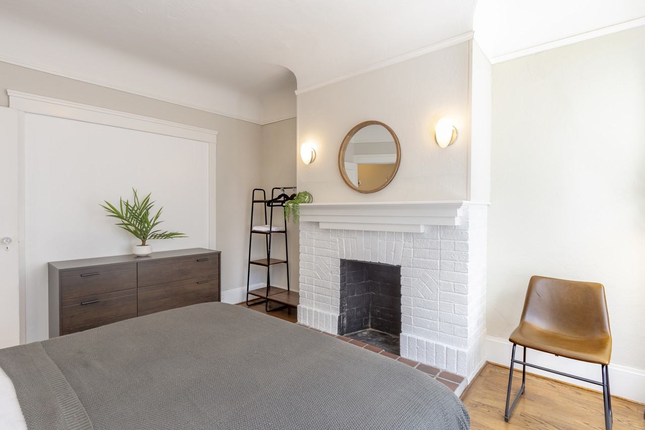 653 Minna Street #B - Photo 6 of 14