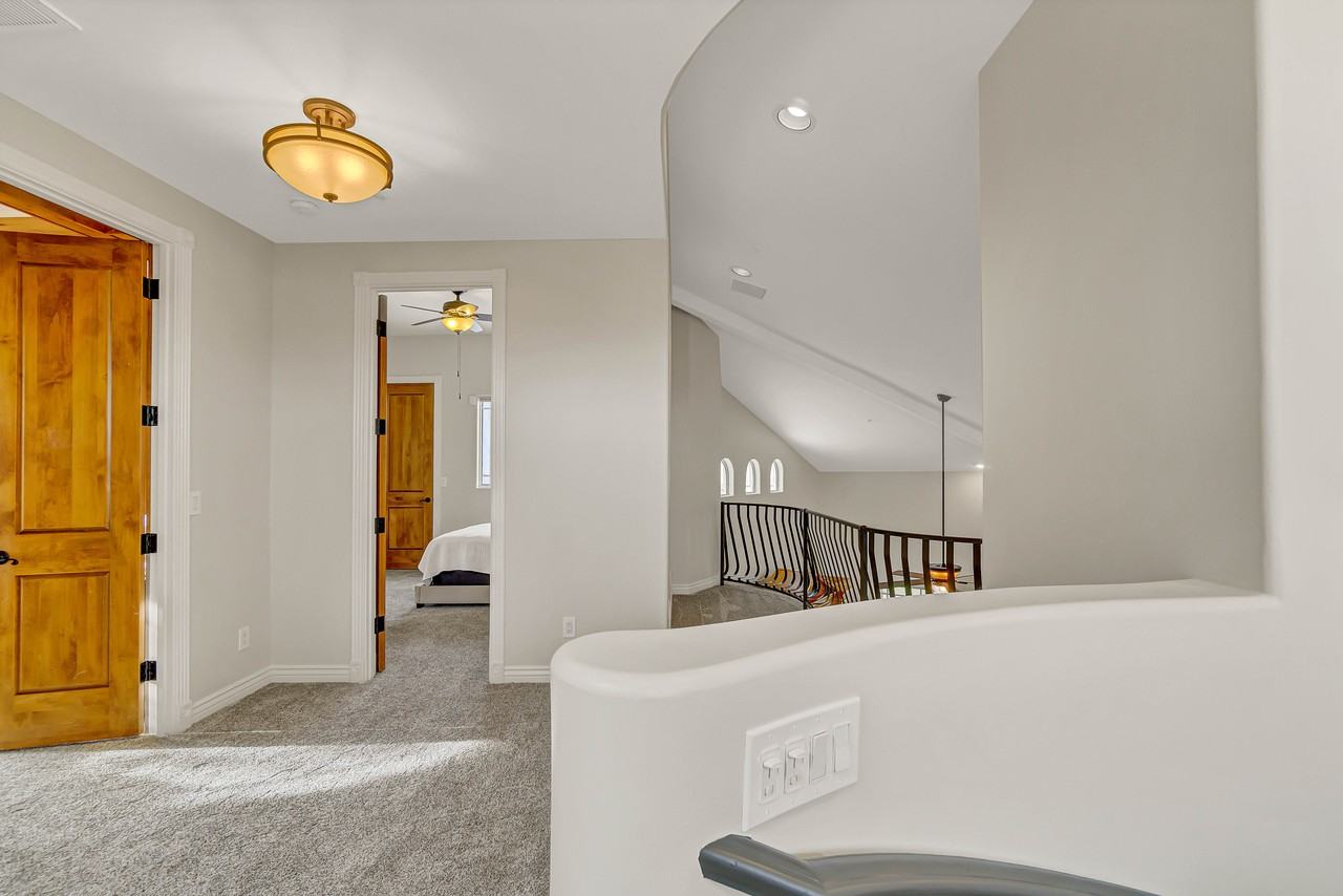 16101 North Powderhorn Drive - Photo 5 of 50