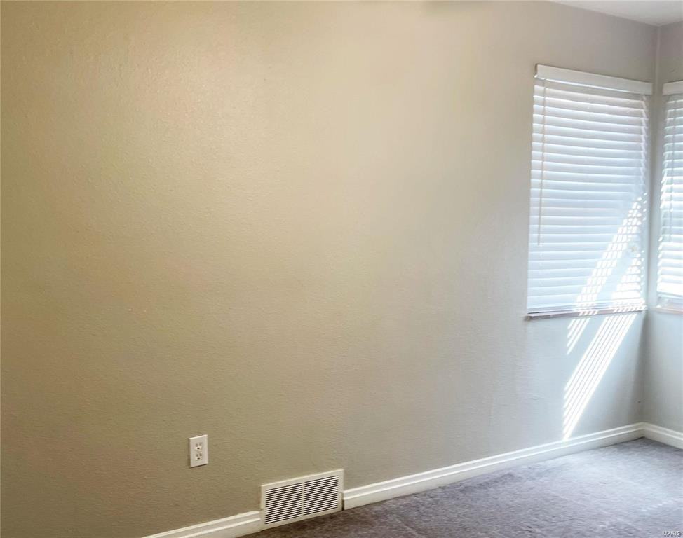 5116 Deville Ave - Photo 3 of 15