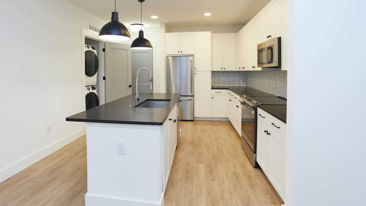 Luna Upper Westside - Photo 6 of 50