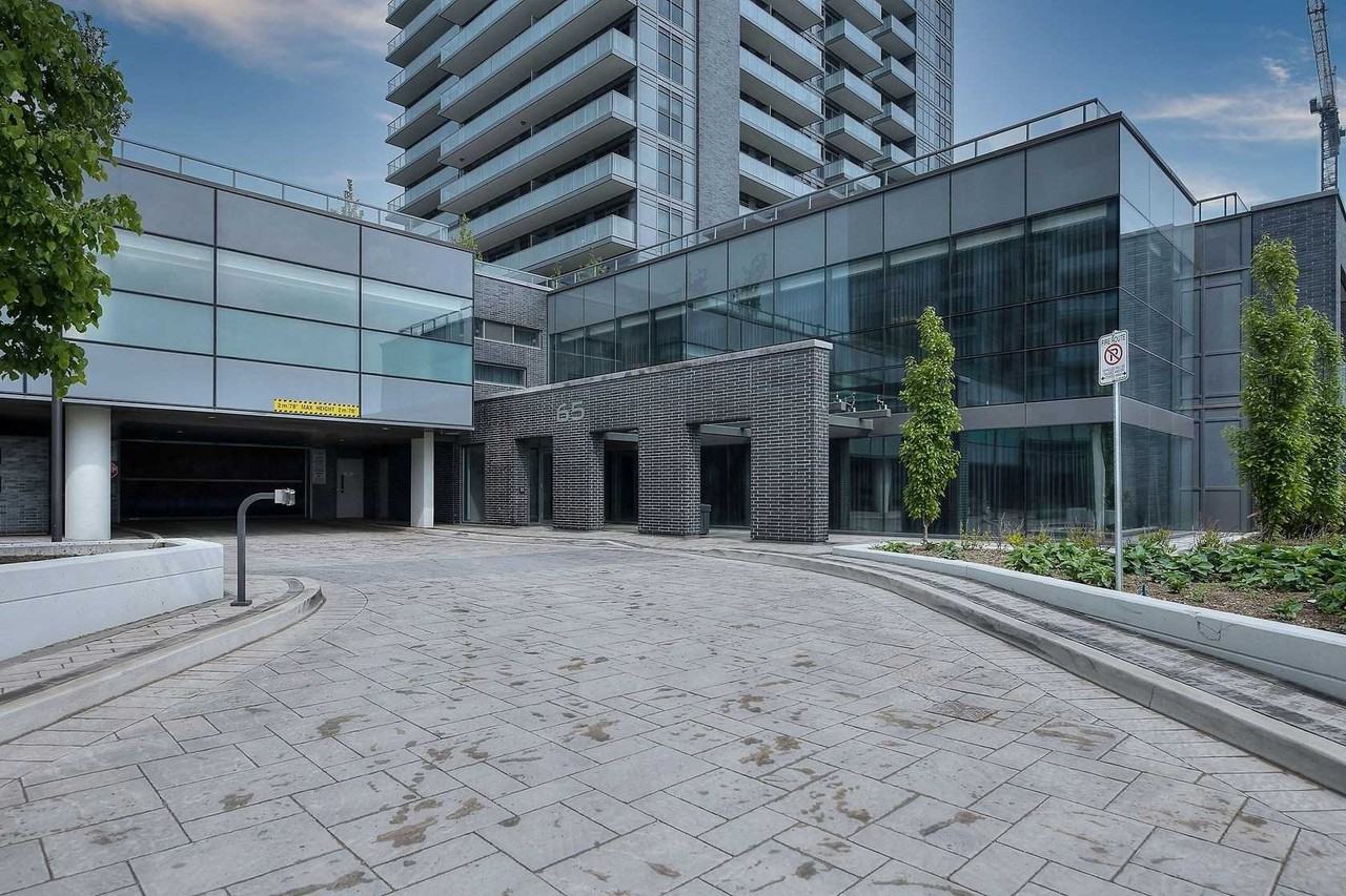 65 Oneida Crescent #709