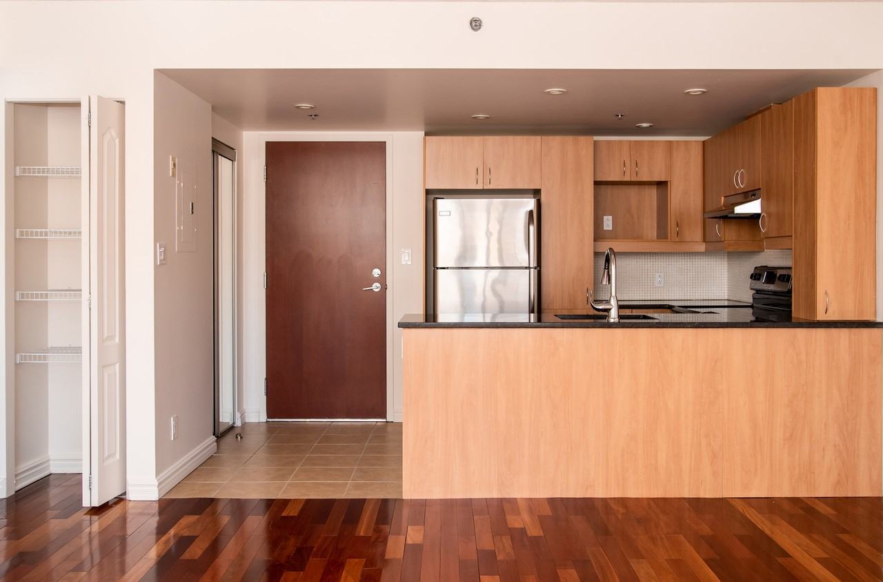 Jardins du Canal Apartments 2700 Rue RufusRockhead, Montréal, QC H3J