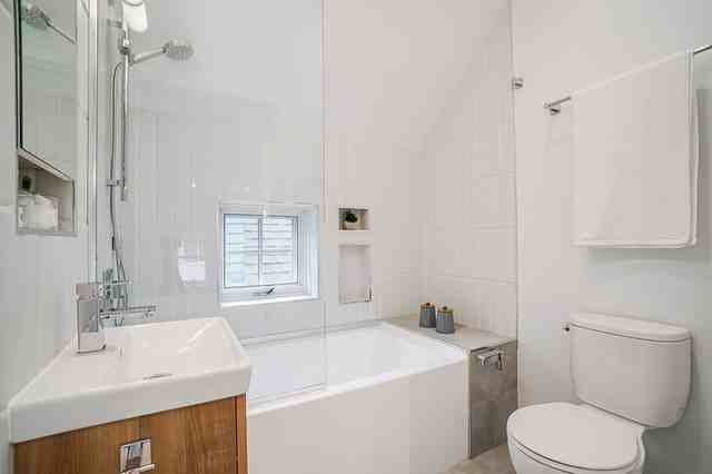 1022 Odlum Drive - Photo 2 of 36