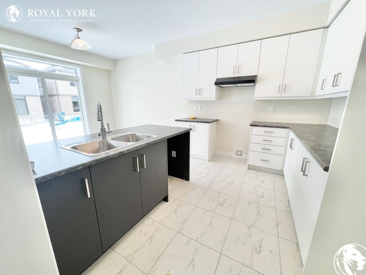 143 Eva Dr - Photo 2 of 35