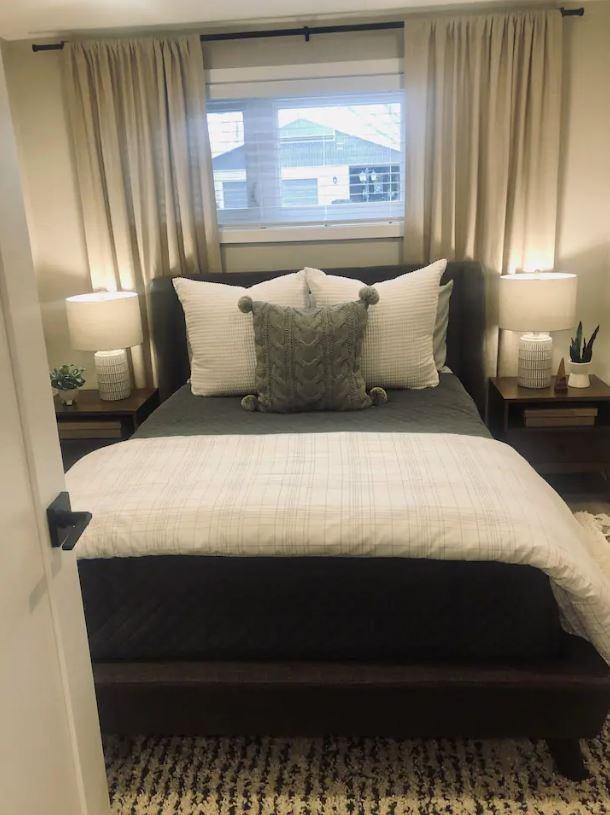 27 Marsdale Dr - Photo 3 of 38