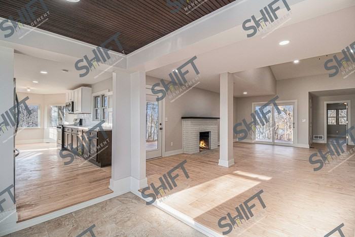 4577 E Shore Dr - Photo 3 of 20