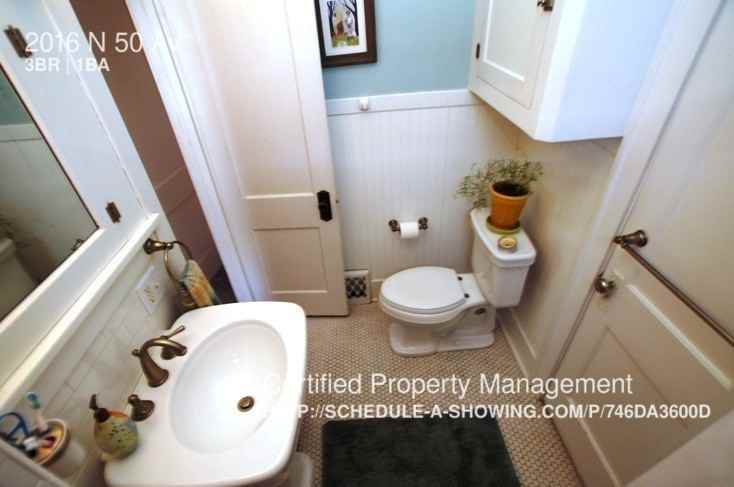 2016 N 50th Ave - Photo 3 of 35