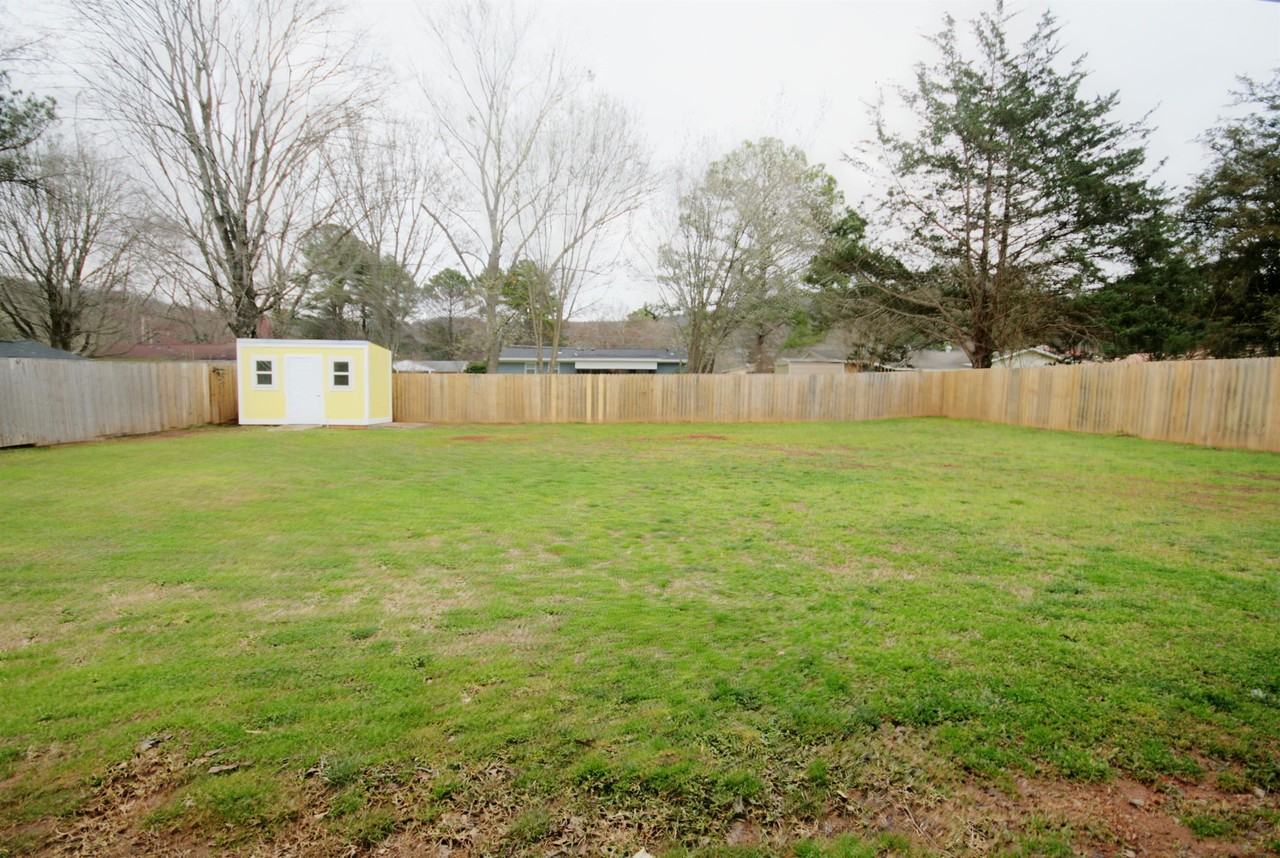 2110 Giles Dr Ne #1 - Photo 4 of 22
