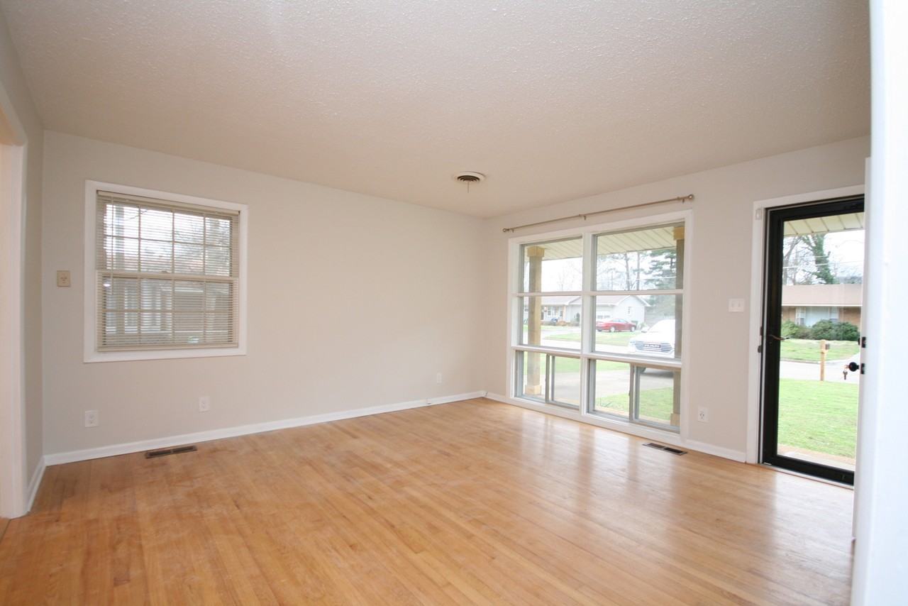 2110 Giles Dr Ne #1 - Photo 6 of 22