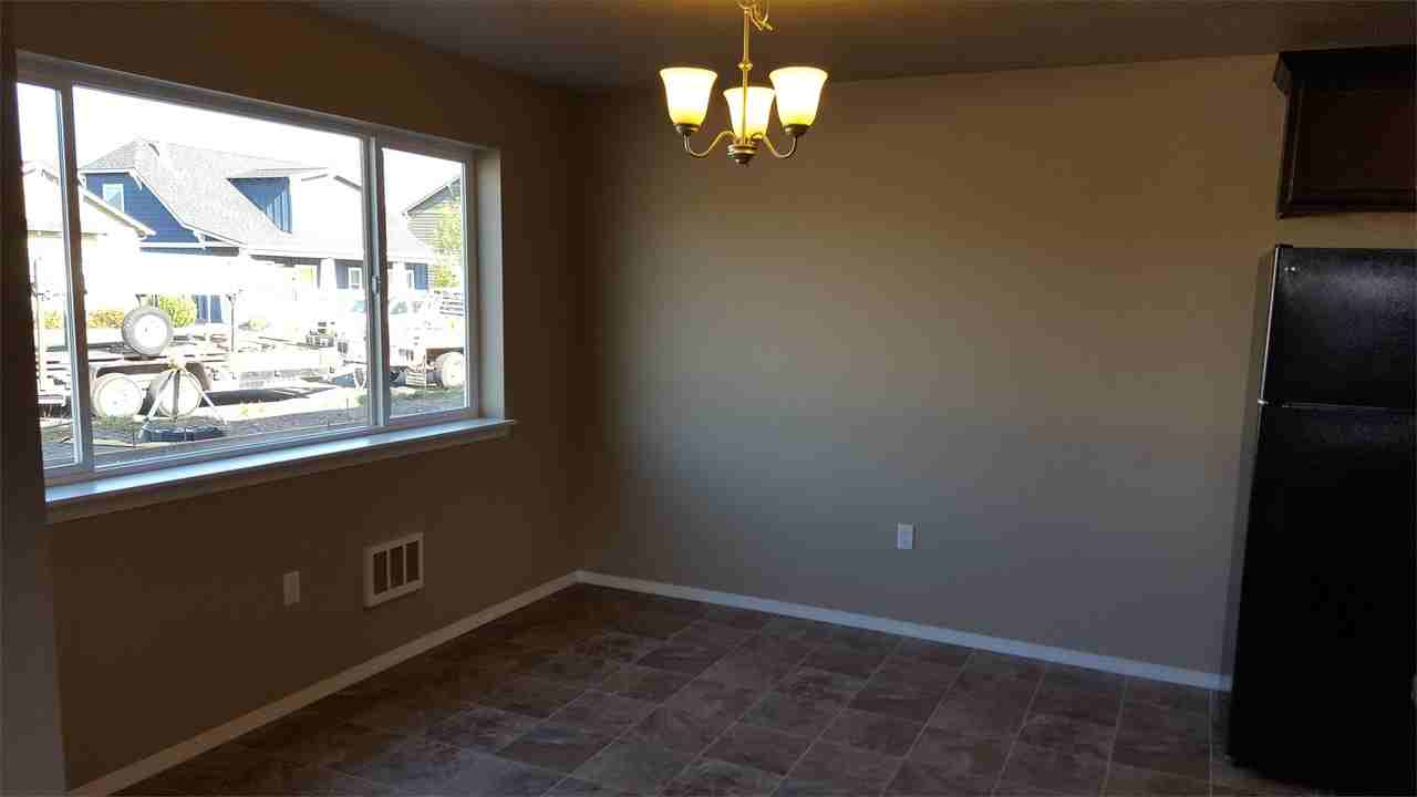 350 Water Lily - 01 #01 - Photo 4 of 24