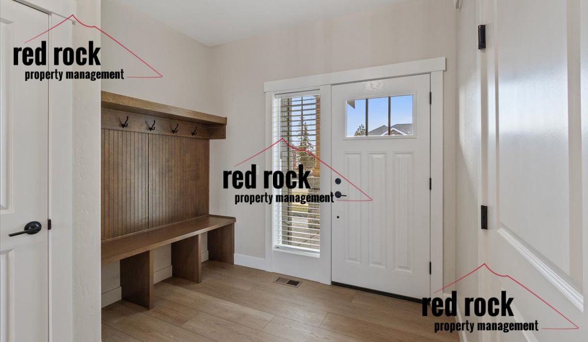5022 S Hillcrest Ln #1 - Photo 6 of 18
