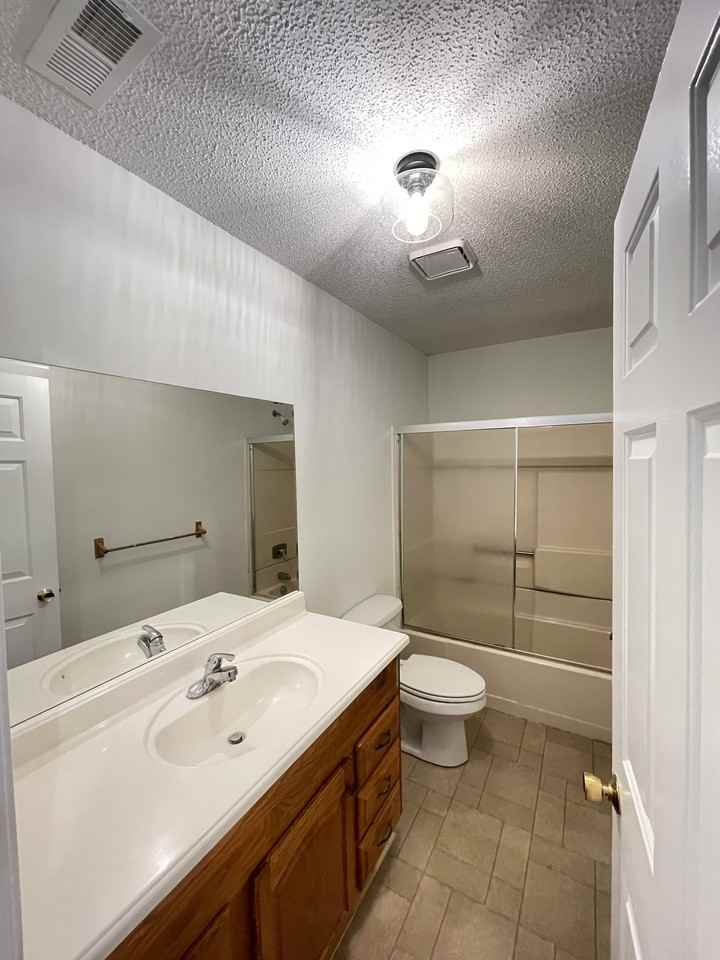 609 Piper CourtApt A #A - Photo 7 of 16