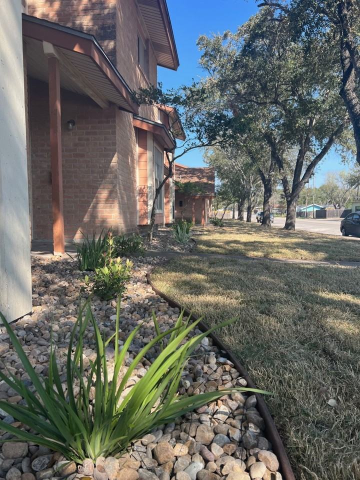 901 Sunset Drive-54 #54 - Photo 2 of 18