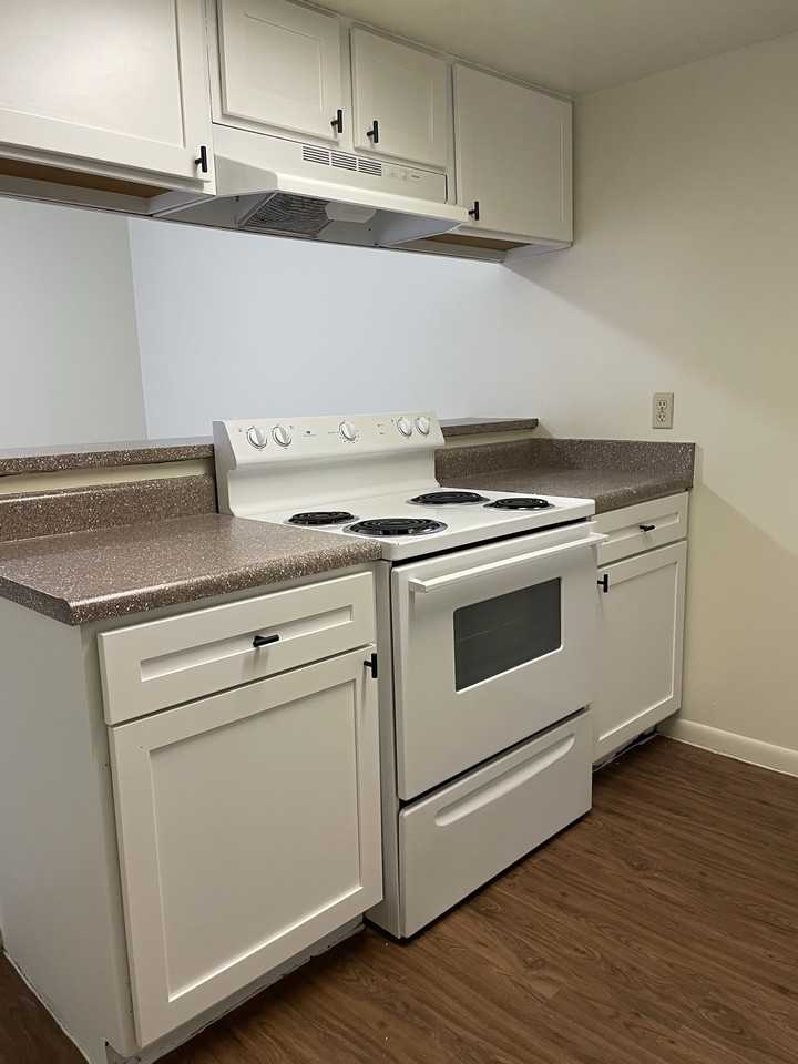 901 Sunset Drive-72 #72 - Photo 3 of 42