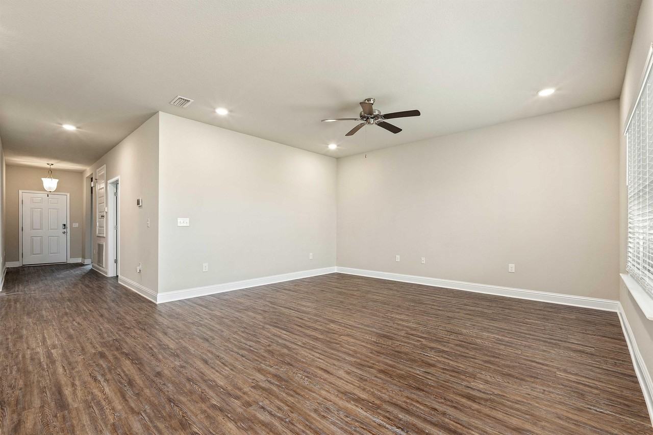 9376 Swan Point Rd #1 - Photo 4 of 22