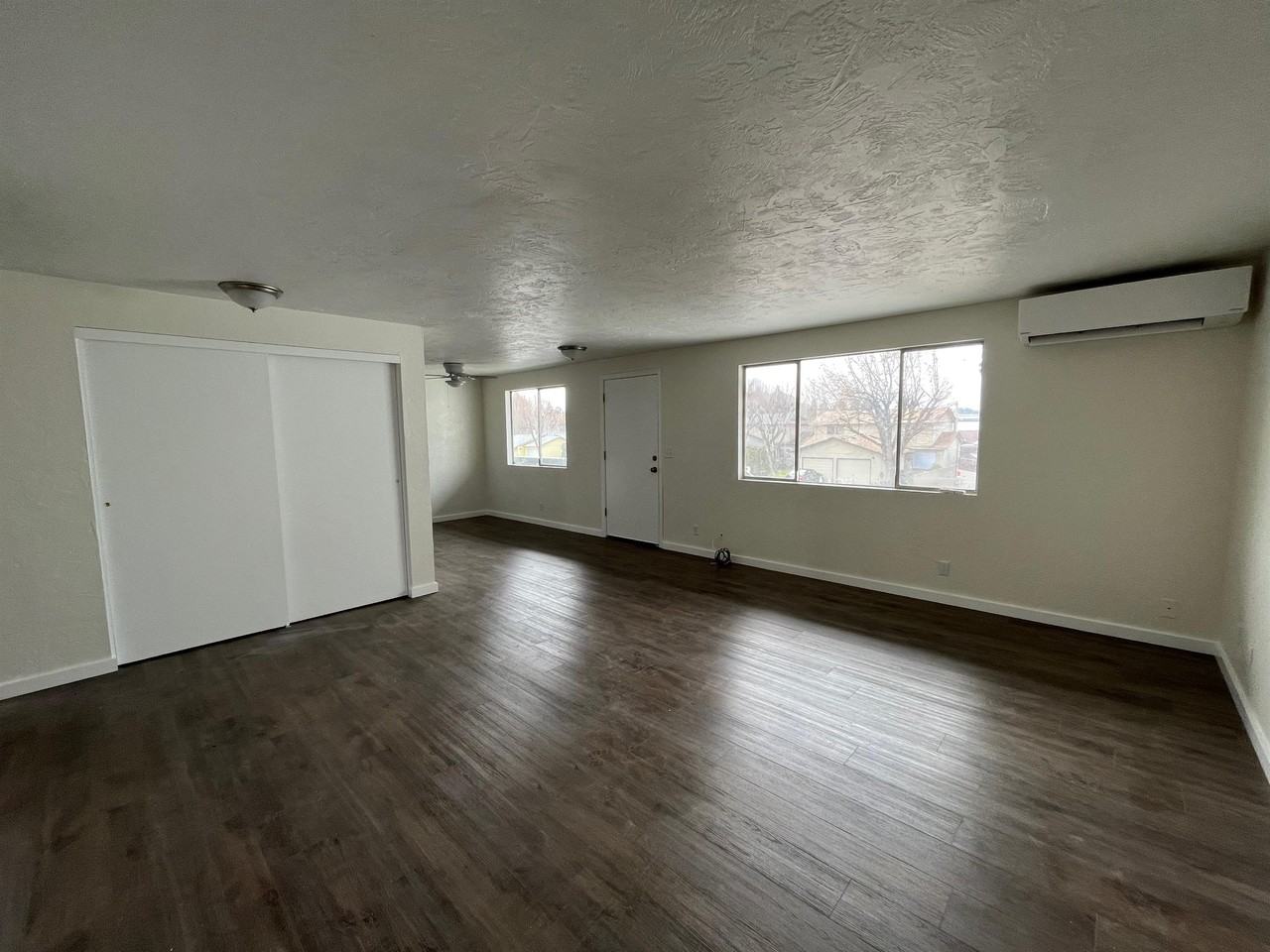 101 S 35th St #B - Photo 2 of 12