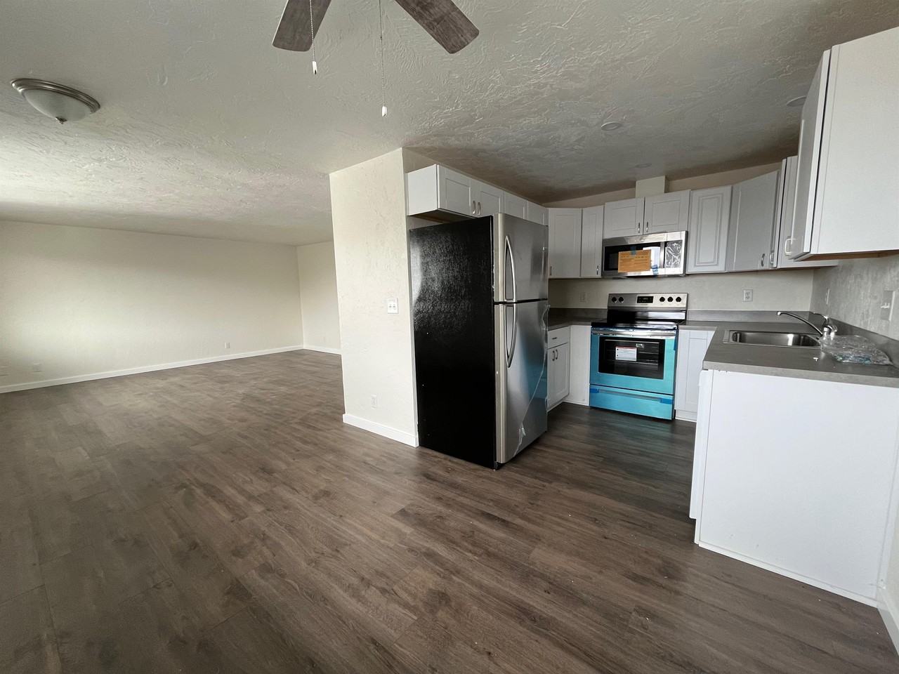 101 S 35th St #B - Photo 4 of 12