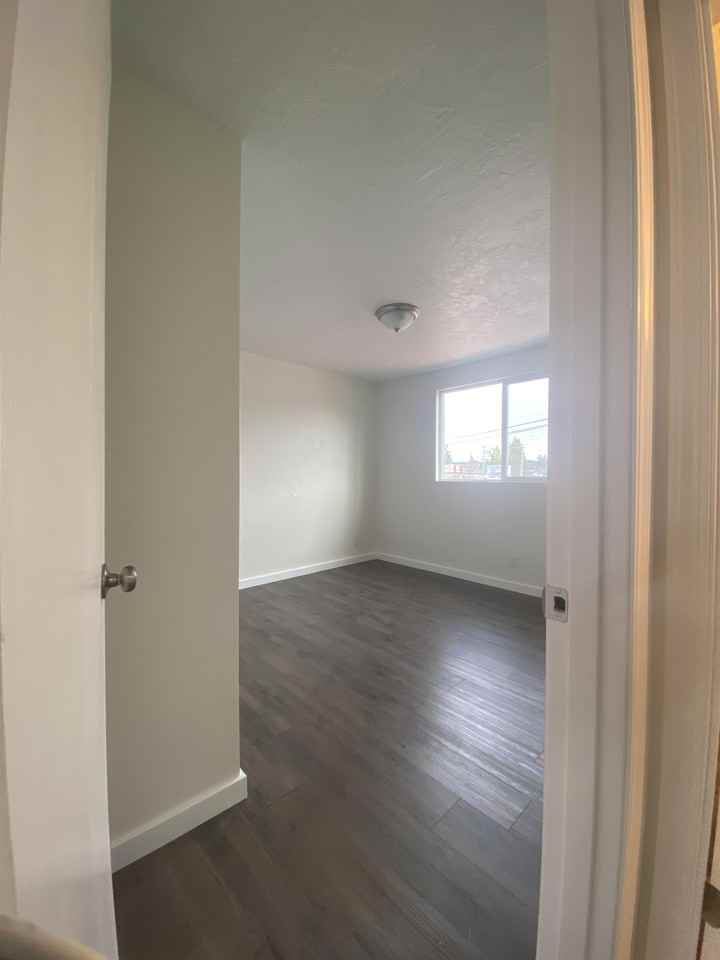 101 S 35th St #B - Photo 6 of 12