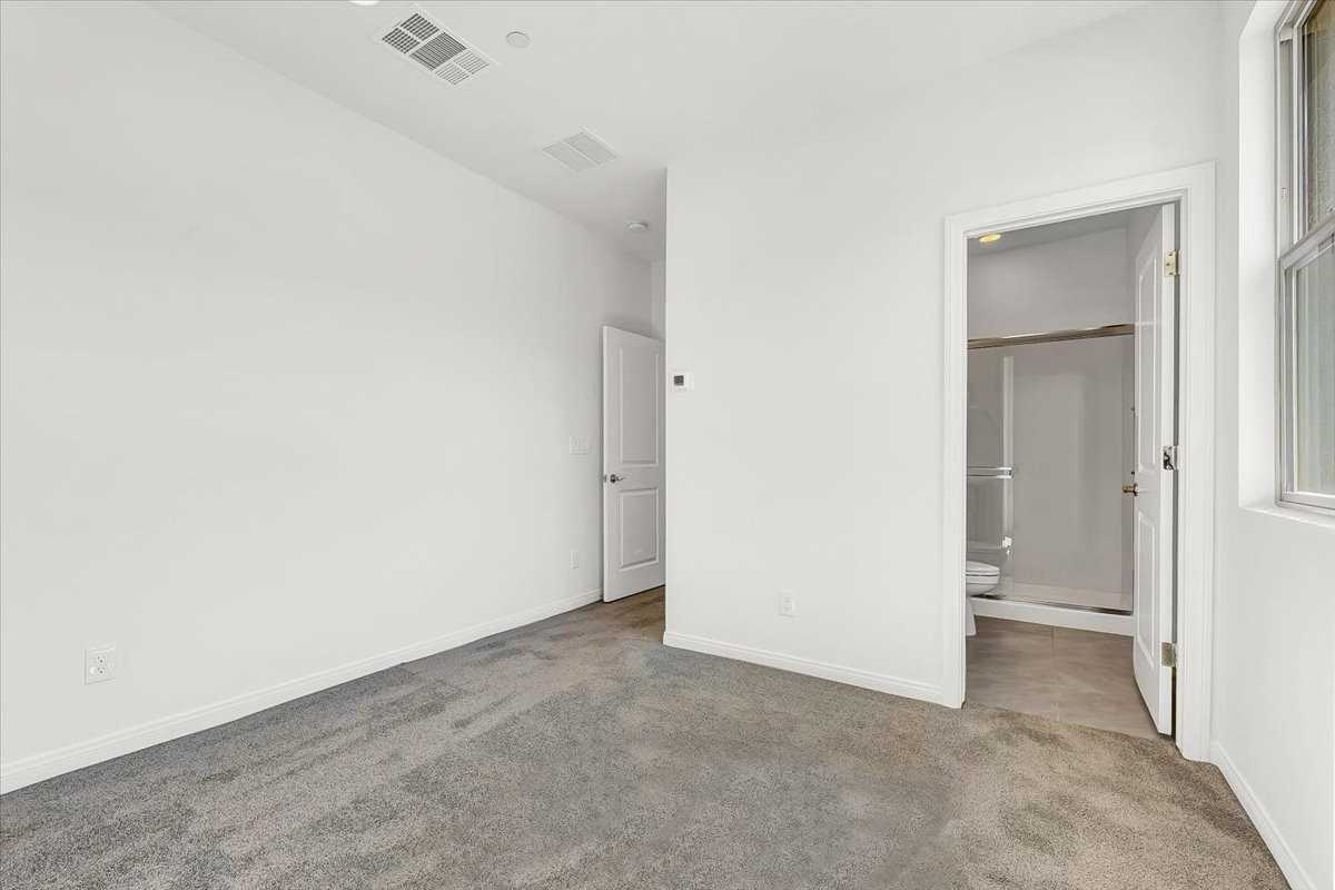 11556 Kindle Corner Ave #1 - Photo 7 of 27