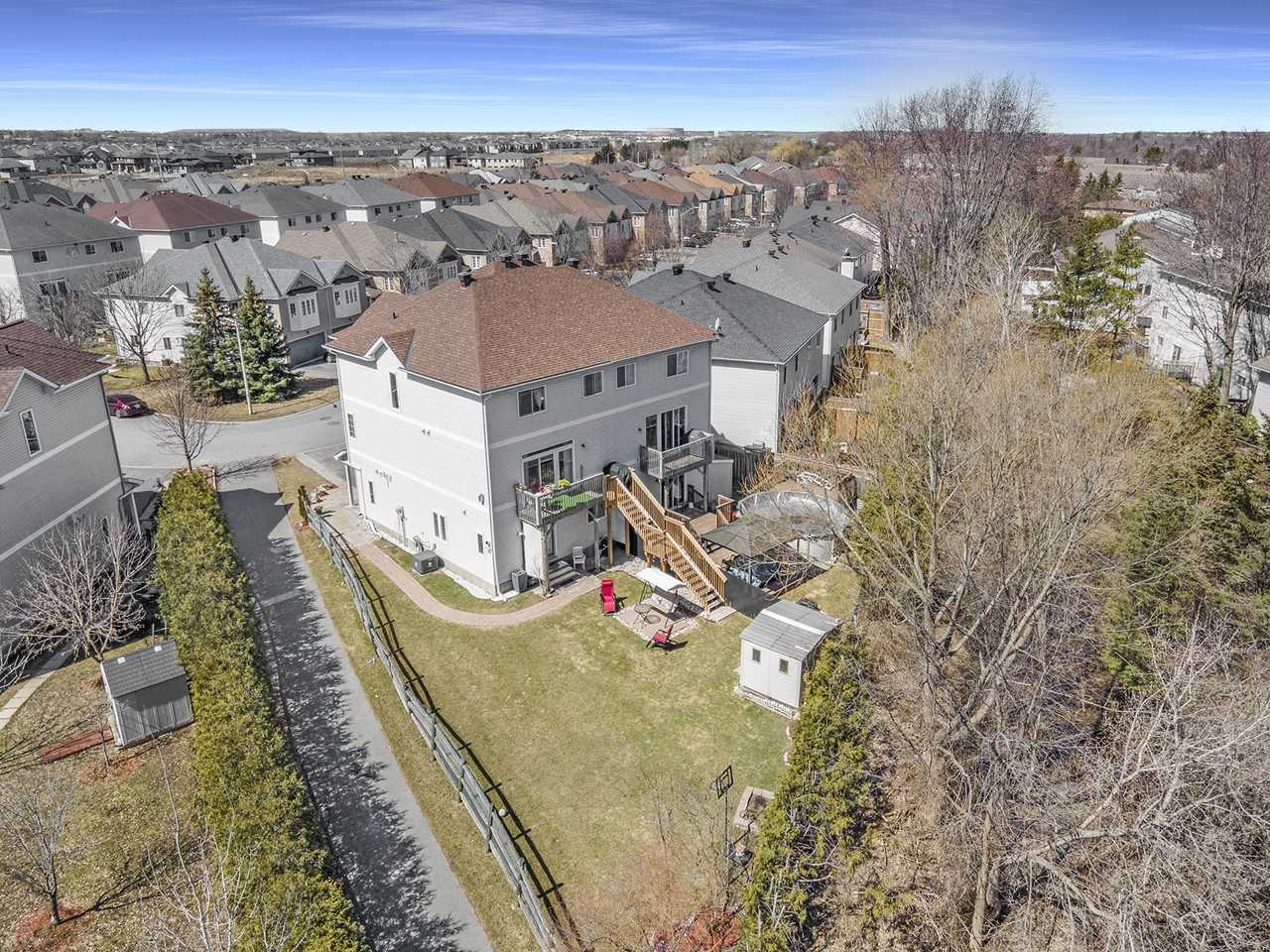 56 Castle Glen Crescent #A - Photo 3 of 22