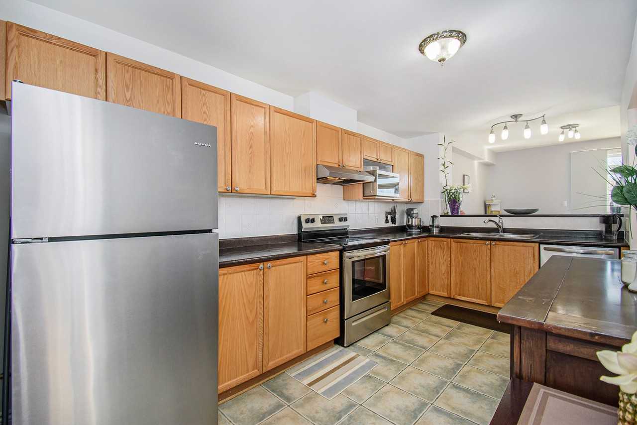 56 Castle Glen Crescent #A - Photo 7 of 22