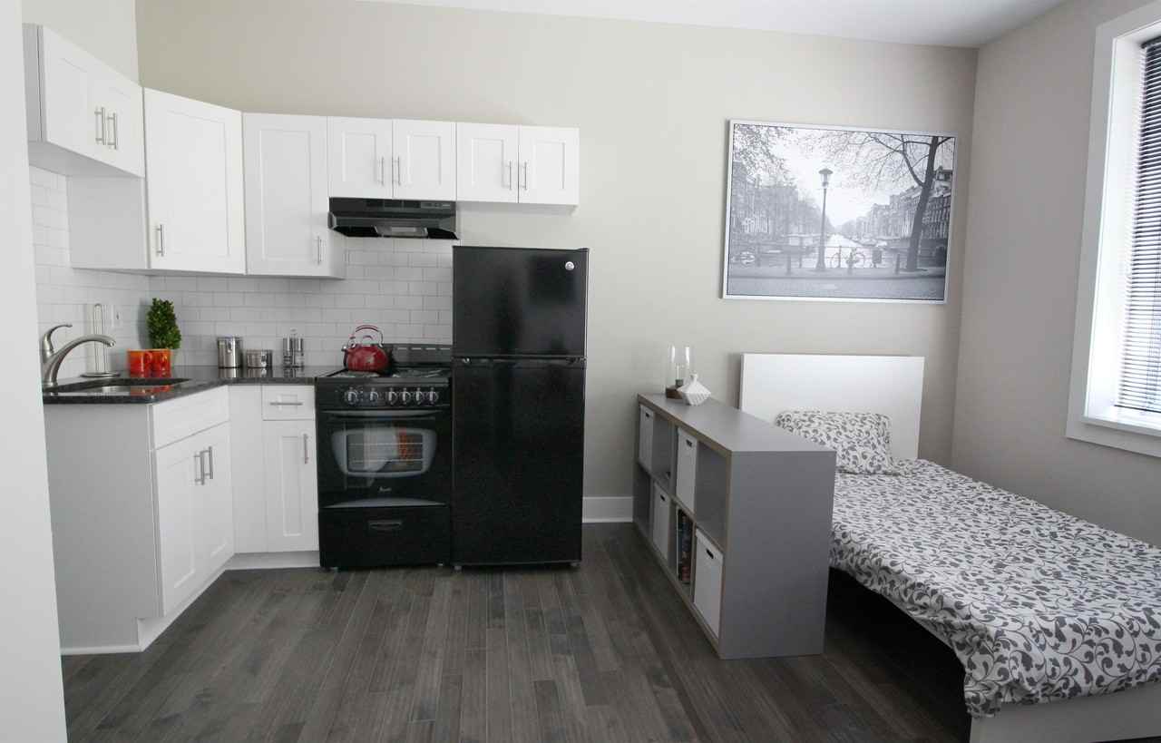 234-236 E State StUnit 3 #3 - Photo 2 of 6