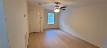 featured image of 4 Westway Dr #4