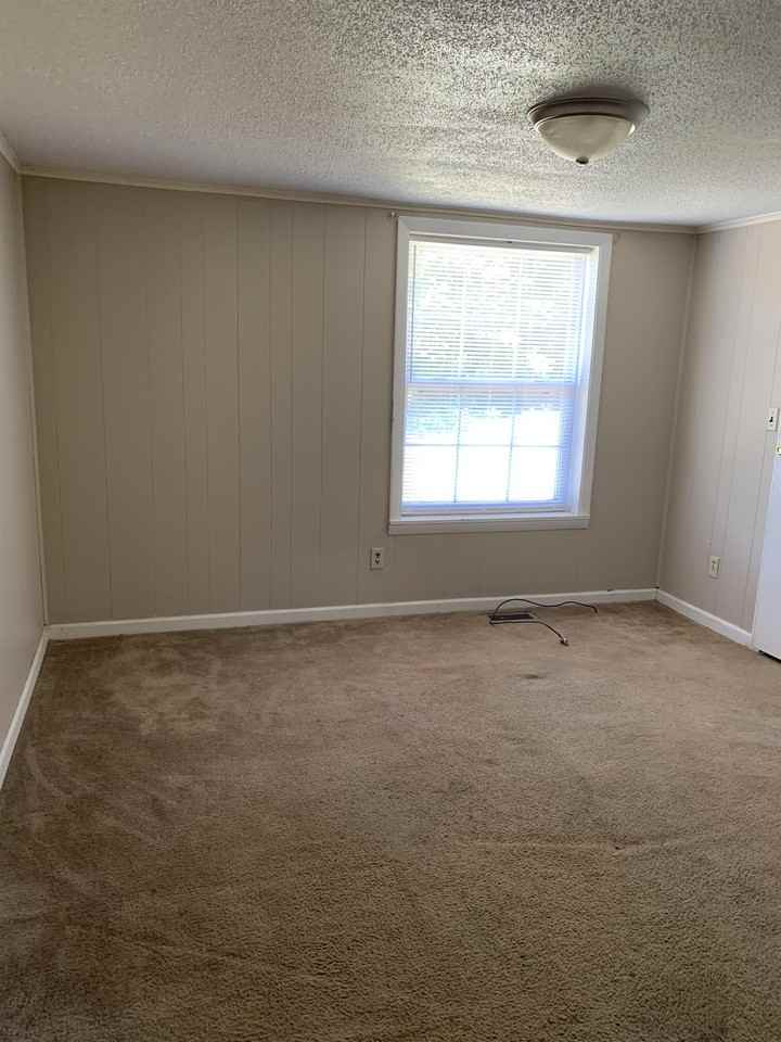 204 Angel Ct #1 - Photo 6 of 9