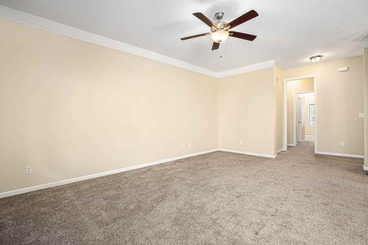 8332 N Nodaway Ave #8332 - Photo 7 of 17