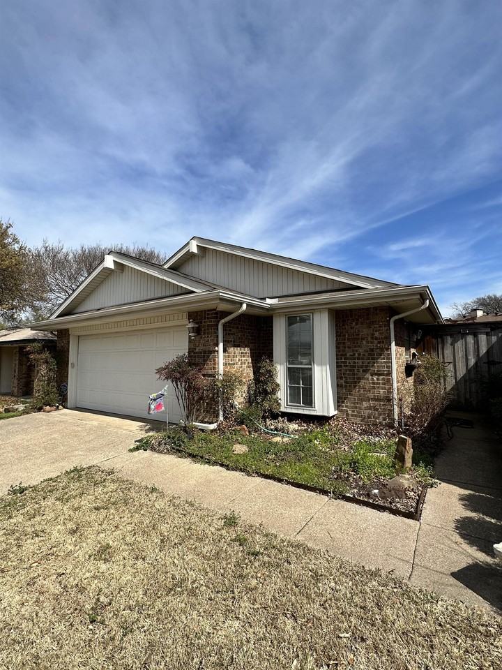 5114 Shoregate Drive #1 - Photo 2 of 9