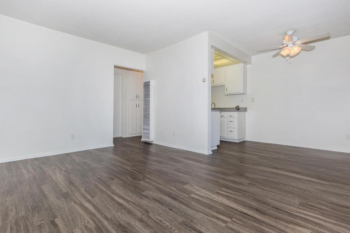 2901 Yorba Linda Blvd - Photo 3 of 38