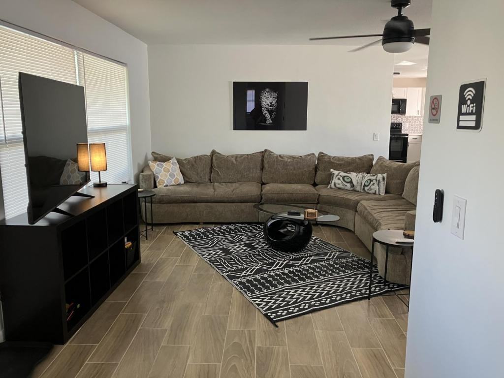 7221 15th Ave W - Photo 3 of 20