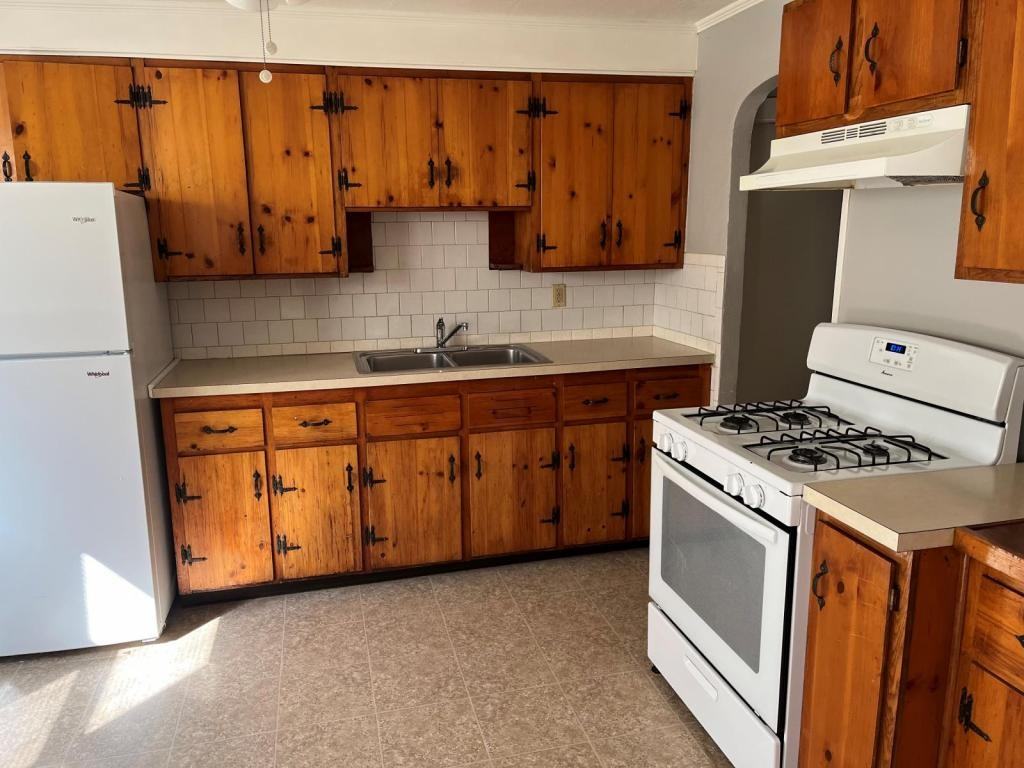 45 East St Unit A - Photo 2 of 7